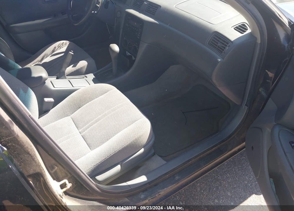 2001 TOYOTA CAMRY LE V6 VIN: JT2BF22K410331787