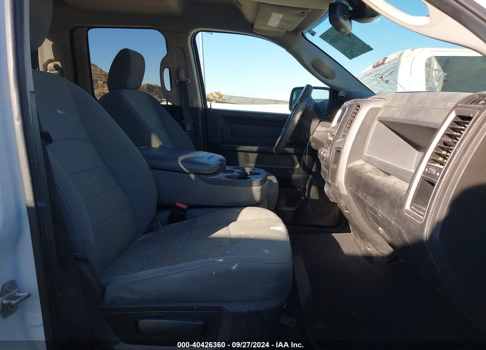 2019 RAM 1500 CLASSIC TRADESMAN QUAD CAB 4X2 6'4 BOX VIN: 1C6RR6FG8KS633445