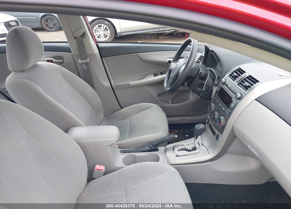 2011 TOYOTA COROLLA LE VIN: 2T1BU4EE2BC719123