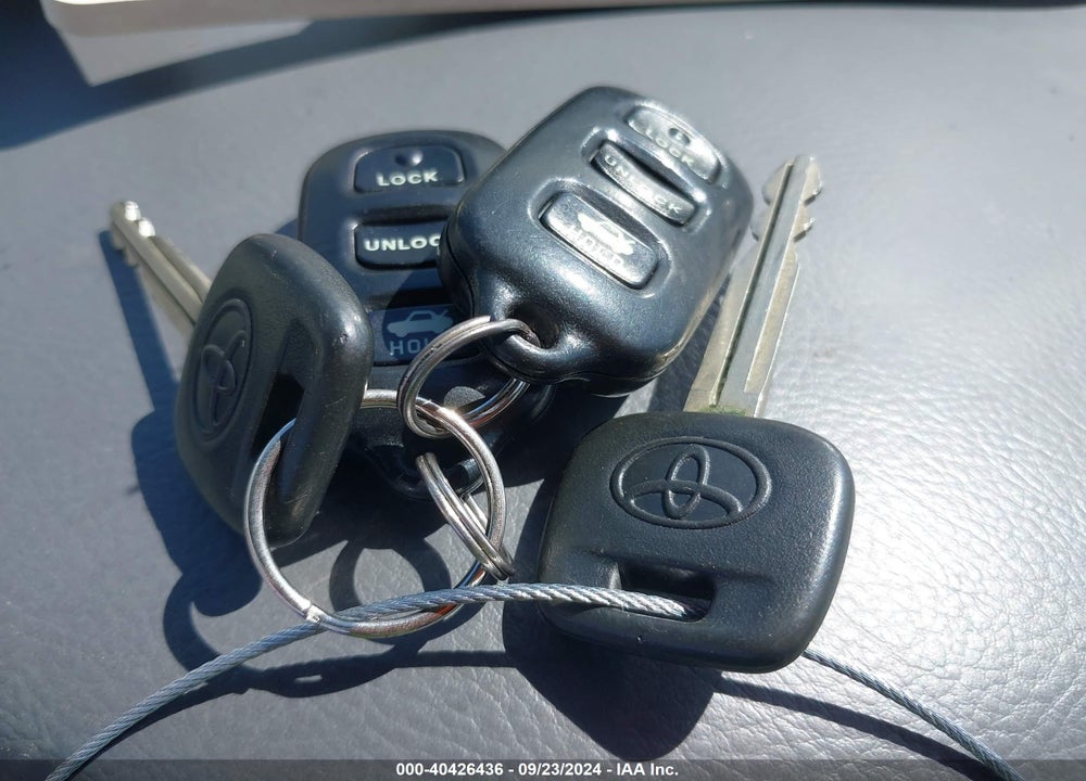2005 TOYOTA CAMRY LE VIN: 4T1BE30K95U433096