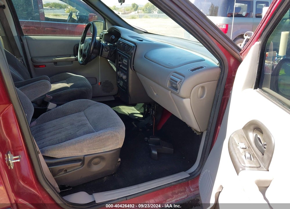 2005 PONTIAC MONTANA M16 W/1SA PKG. VIN: 1GMDV23E95D102852