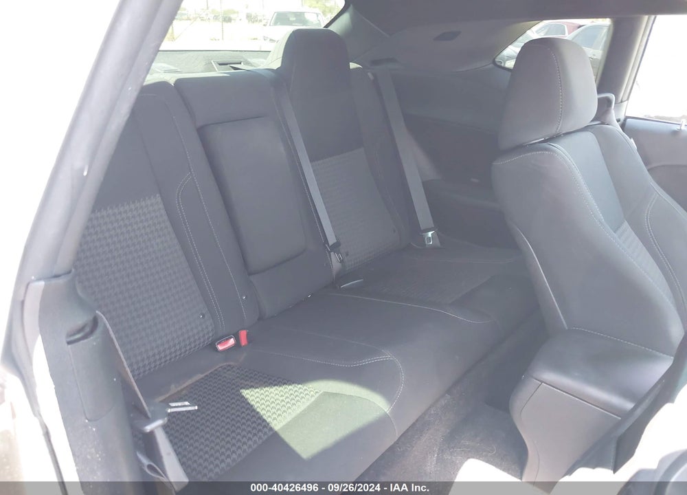 2018 DODGE CHALLENGER SXT VIN: 2C3CDZAG3JH321808