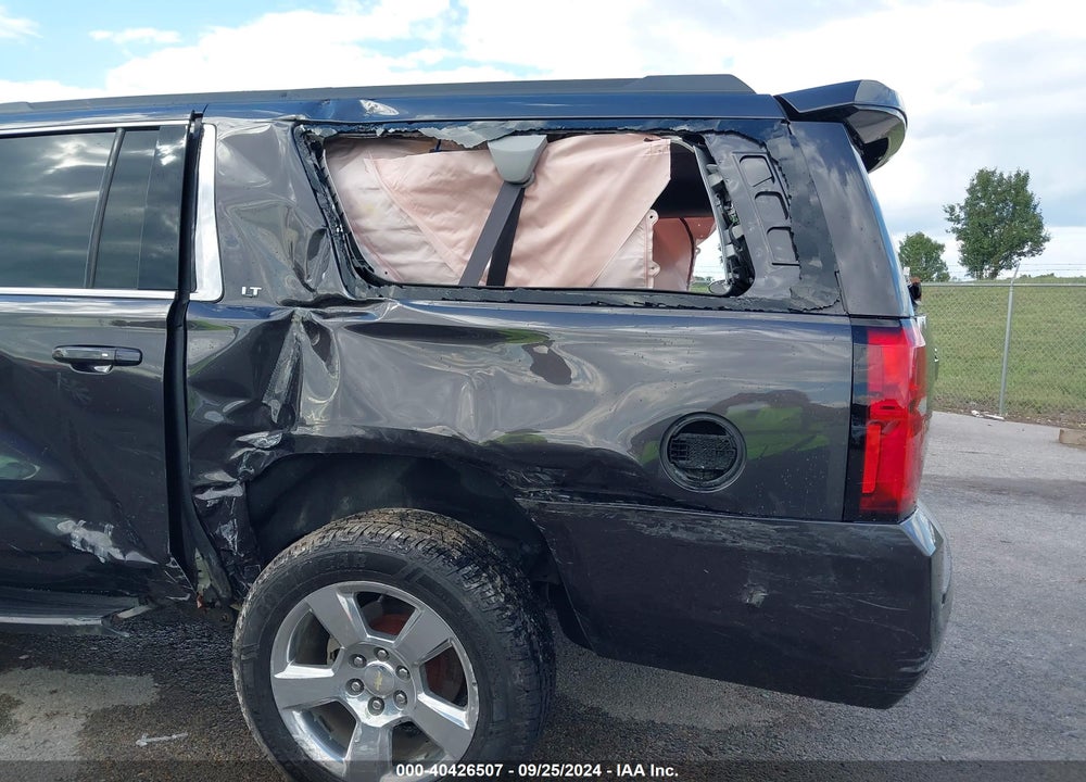 2017 CHEVROLET SUBURBAN LT VIN: 1GNSKHKC4HR261042