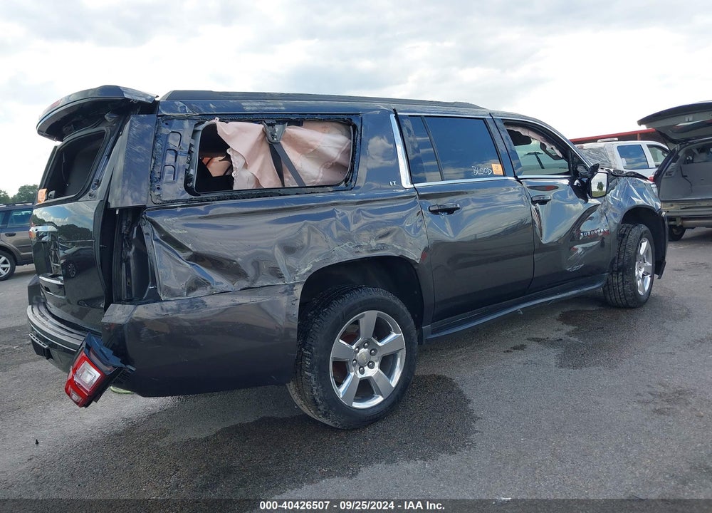 2017 CHEVROLET SUBURBAN LT VIN: 1GNSKHKC4HR261042