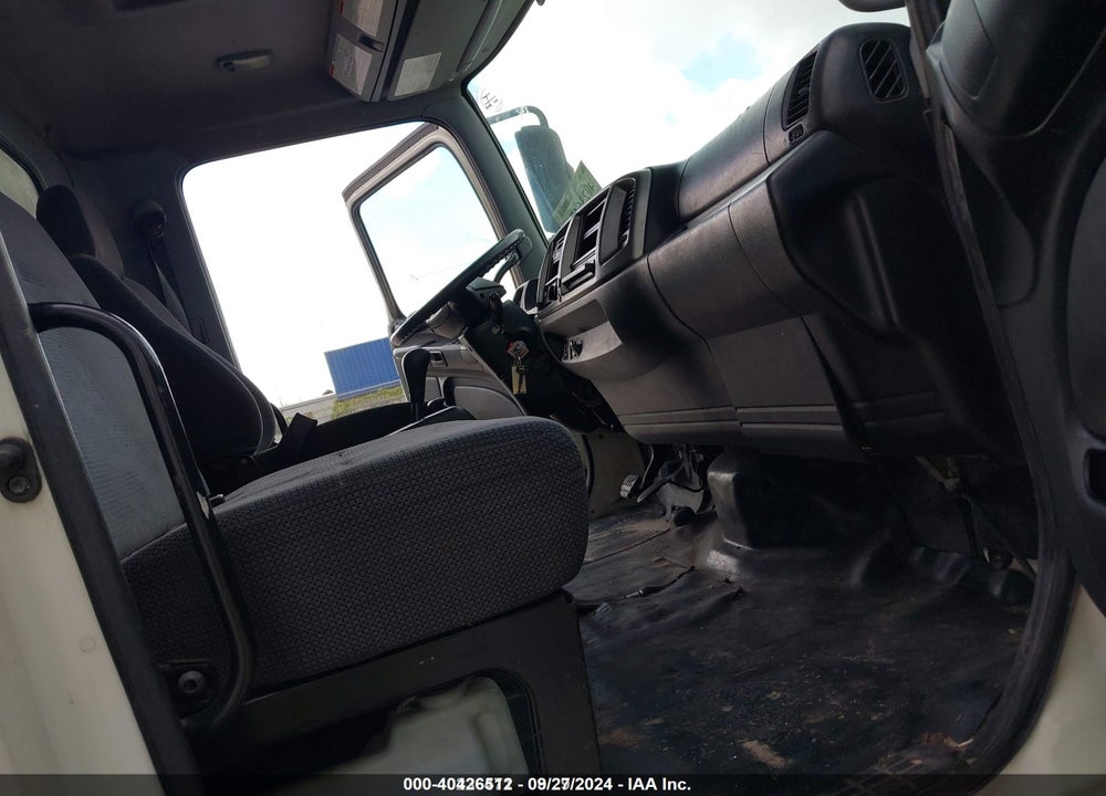 2010 HINO 268 VIN: 5PVNE8JT6A4S53333