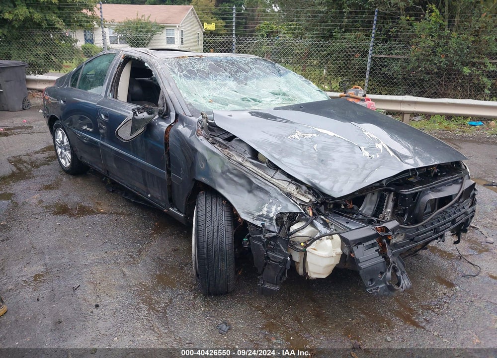 2008 VOLVO S60 2.5T VIN: YV1RH592982698328