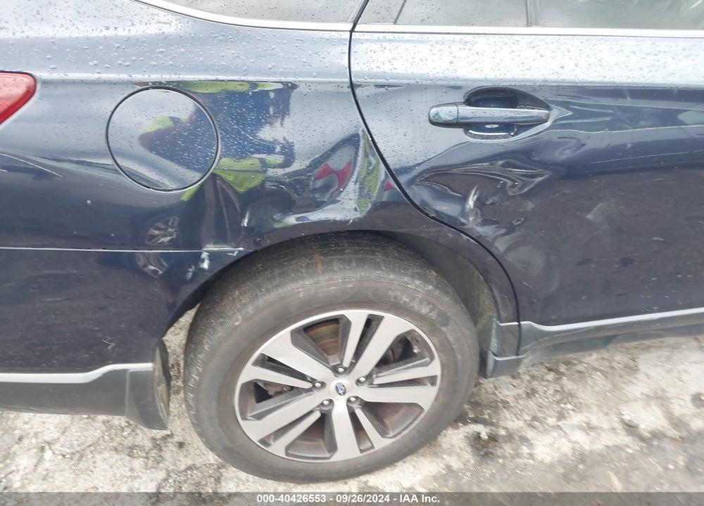 2018 SUBARU OUTBACK 3.6R LIMITED VIN: 4S4BSENCXJ3263398