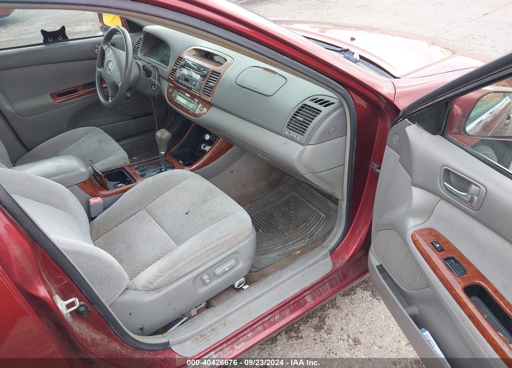 2004 TOYOTA CAMRY XLE VIN: 4T1BE32K64U378263