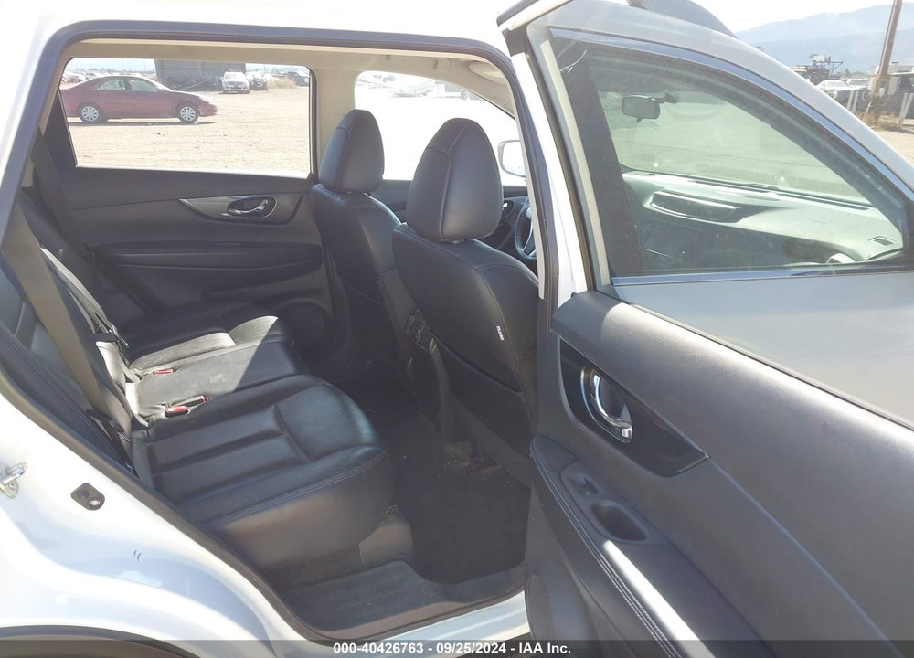 2015 NISSAN ROGUE SL VIN: 5N1AT2MV2FC814666