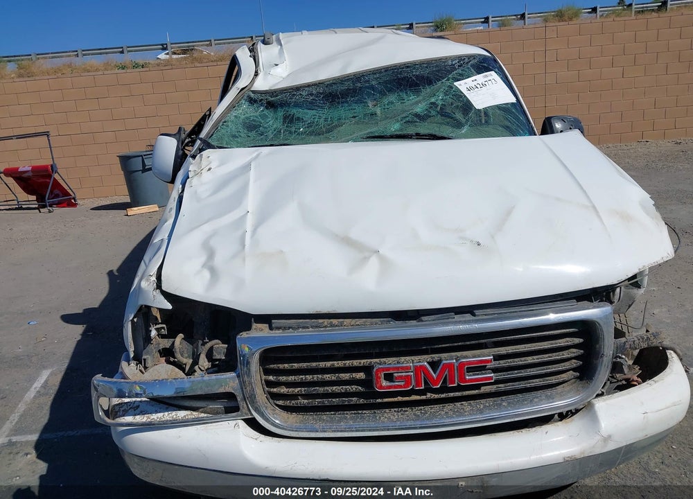 2003 GMC YUKON SLE VIN: 1GKEC13T43R171816