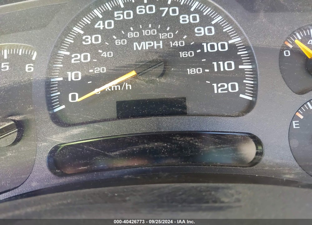 2003 GMC YUKON SLE VIN: 1GKEC13T43R171816