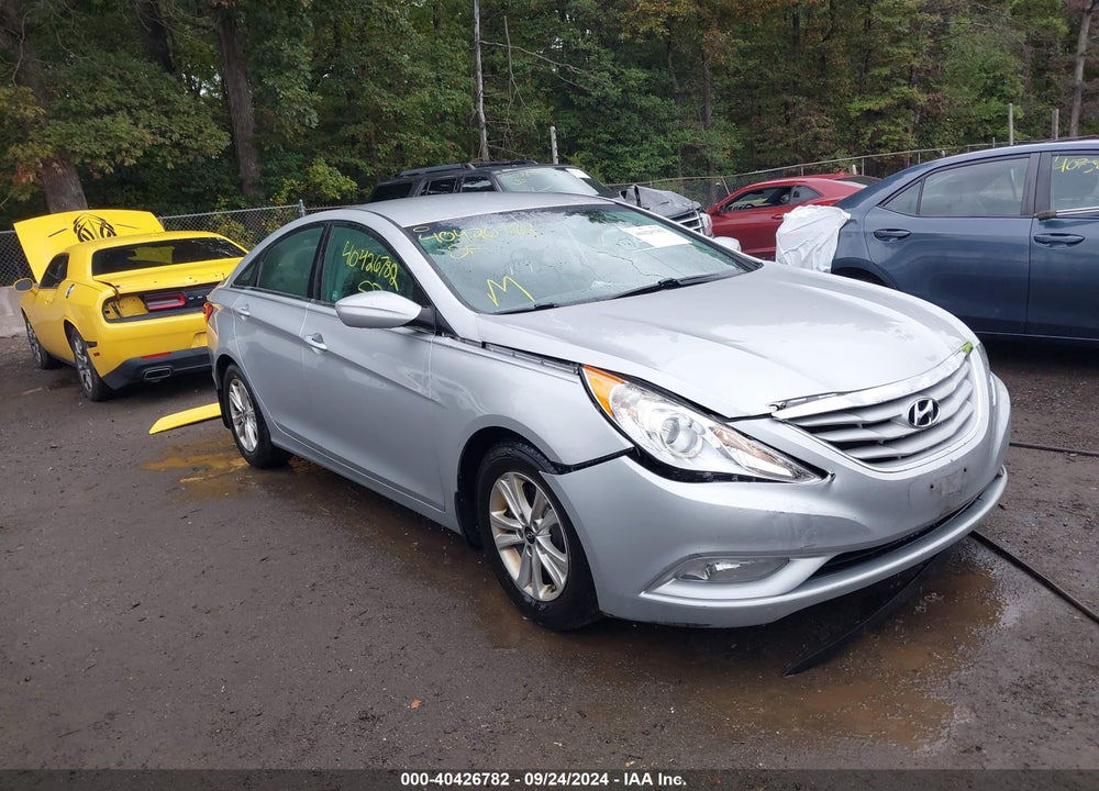 2013 HYUNDAI SONATA GLS VIN: 5NPEB4AC6DH770261