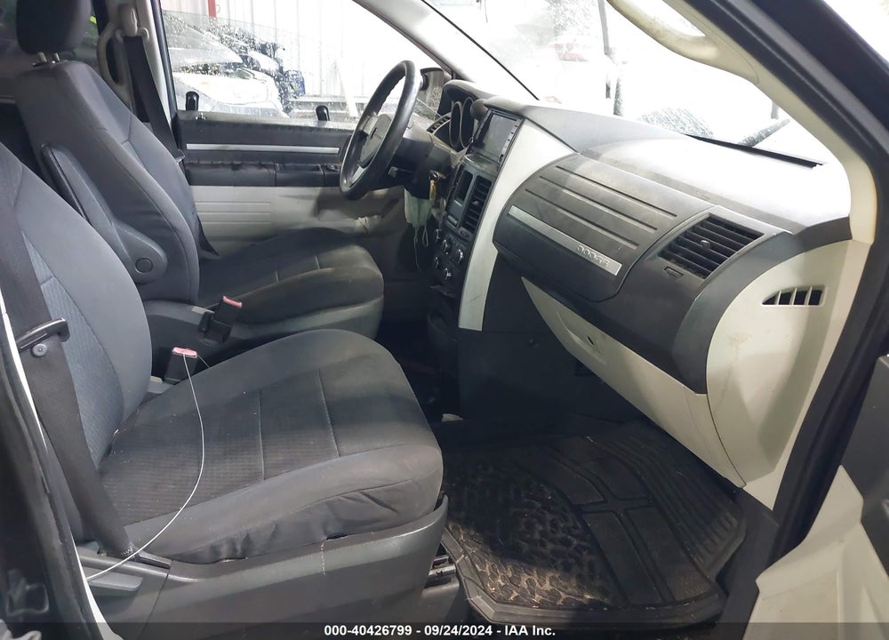 2010 DODGE GRAND CARAVAN SE VIN: 2D4RN4DE5AR147110
