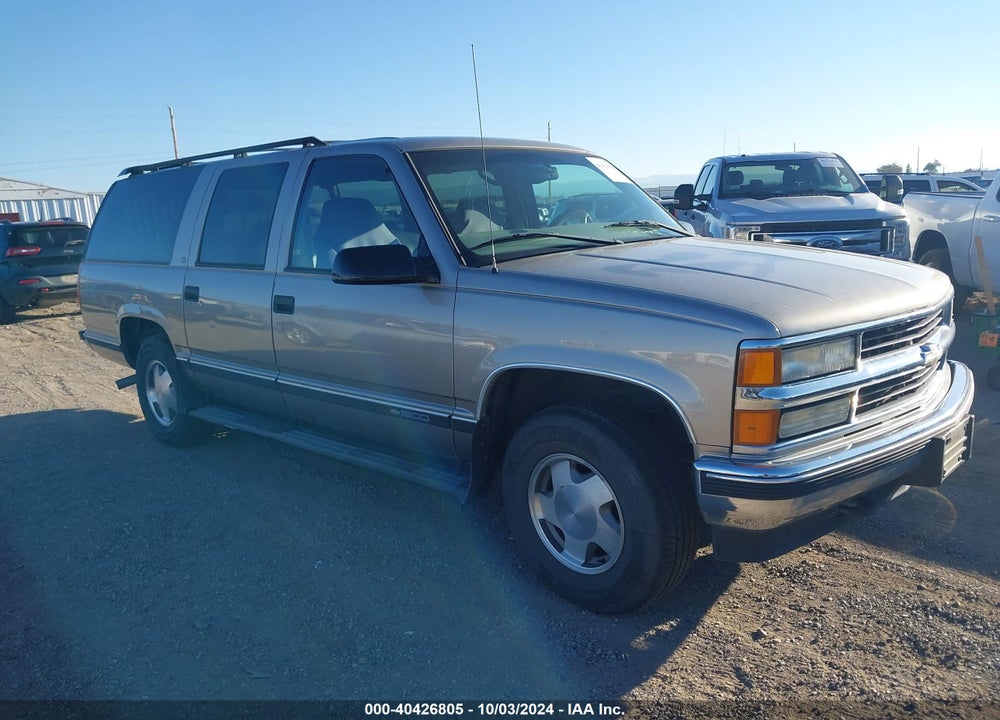 1999 CHEVROLET SUBURBAN 1500 LT VIN: 3GNFK16R8XG153075