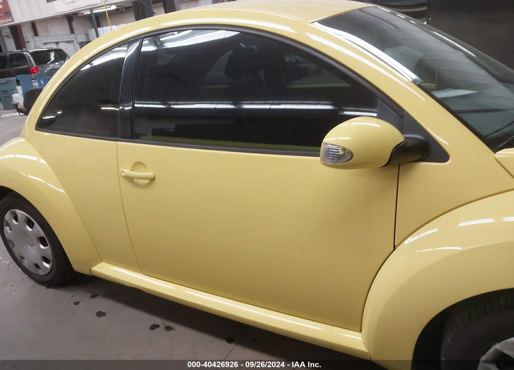 2010 VOLKSWAGEN NEW BEETLE 2.5L FINAL EDITION VIN: 3VWPW3AG9AM001489