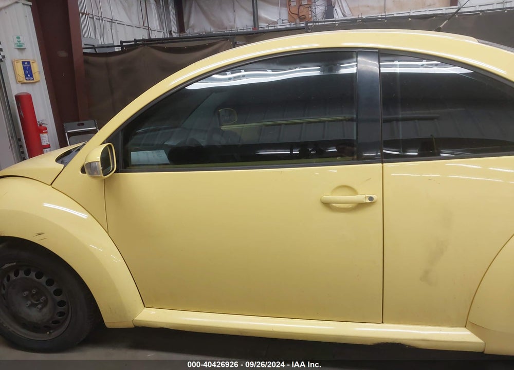 2010 VOLKSWAGEN NEW BEETLE 2.5L FINAL EDITION VIN: 3VWPW3AG9AM001489