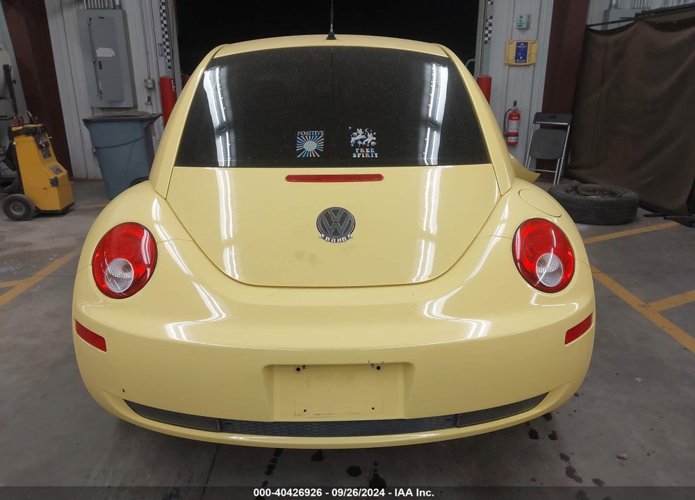 2010 VOLKSWAGEN NEW BEETLE 2.5L FINAL EDITION VIN: 3VWPW3AG9AM001489