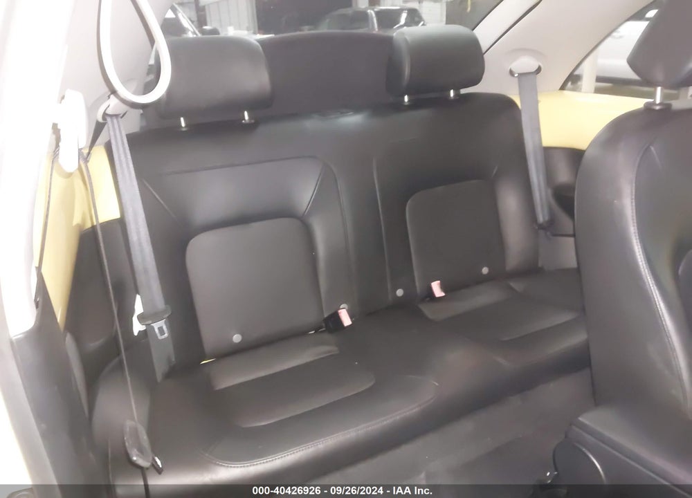 2010 VOLKSWAGEN NEW BEETLE 2.5L FINAL EDITION VIN: 3VWPW3AG9AM001489