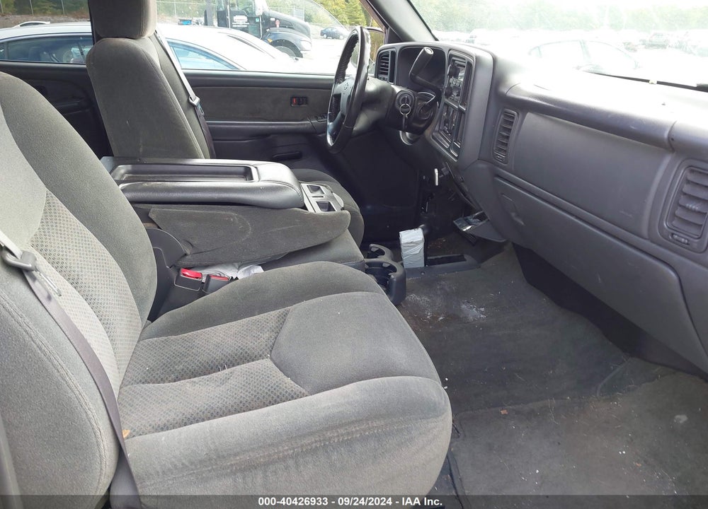 2003 CHEVROLET SILVERADO 2500HD LS VIN: 1GCHK23U13F258858