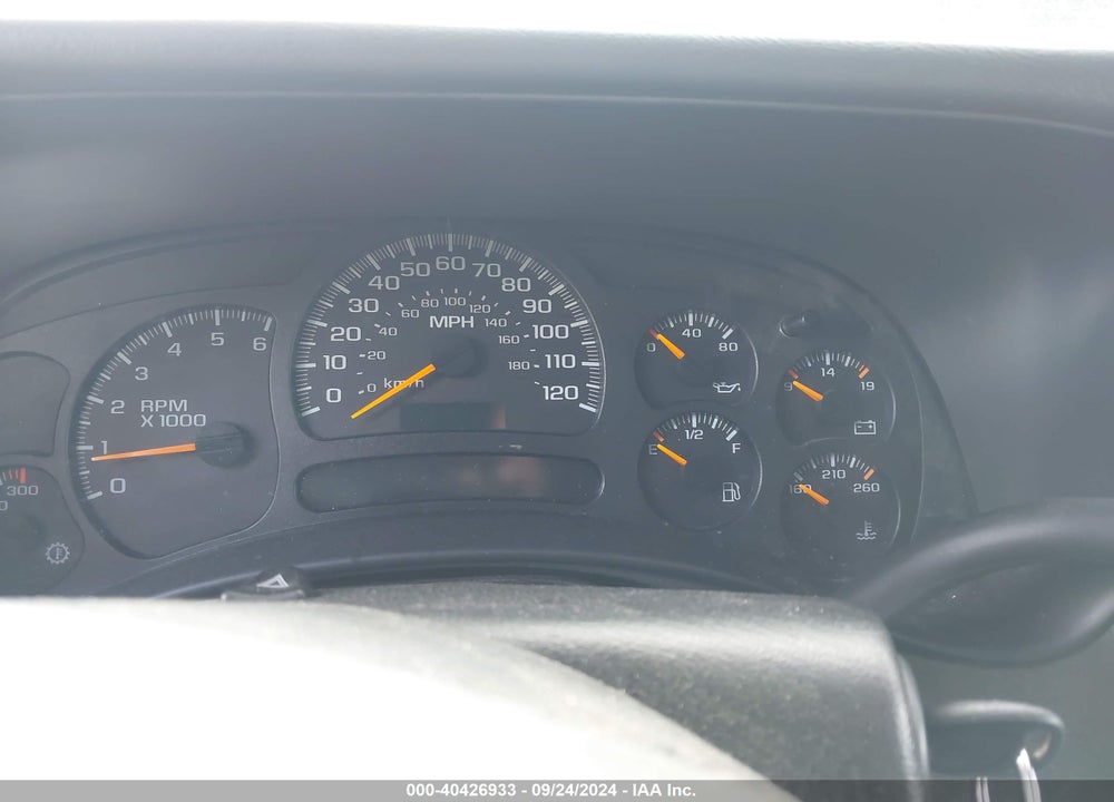 2003 CHEVROLET SILVERADO 2500HD LS VIN: 1GCHK23U13F258858