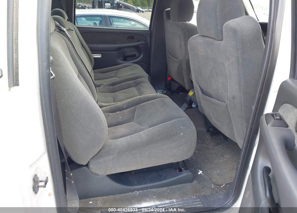 2003 CHEVROLET SILVERADO 2500HD LS VIN: 1GCHK23U13F258858