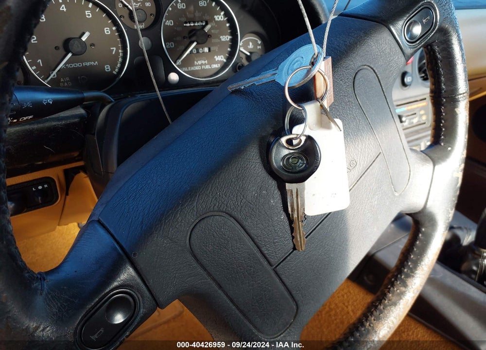 1993 MAZDA MX-5 MIATA VIN: JM1NA3518P0403319