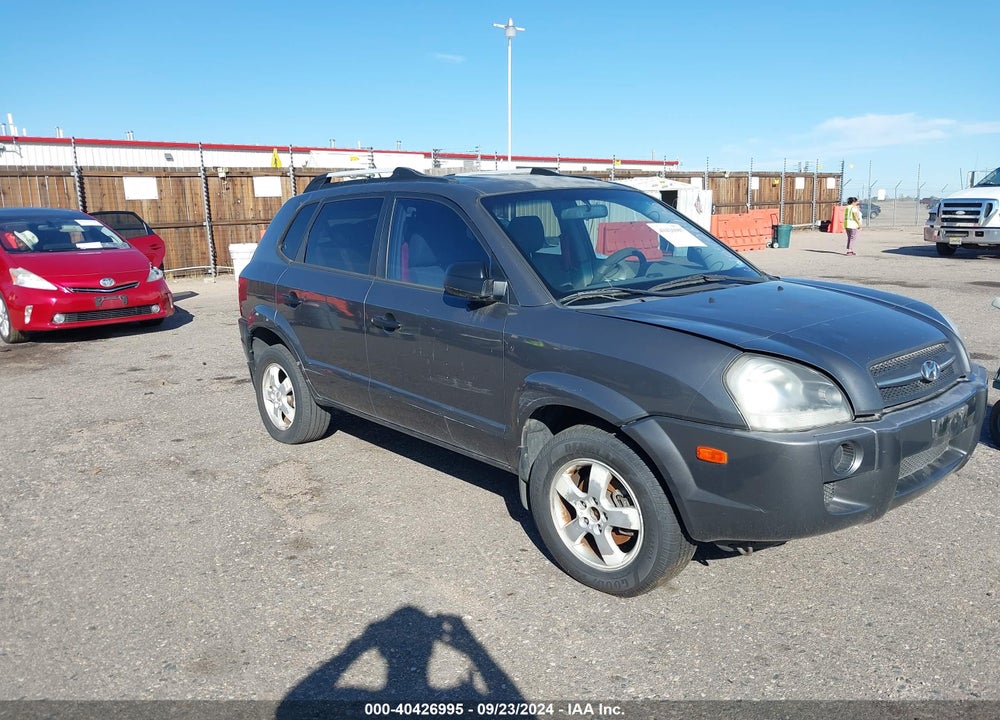 2007 HYUNDAI TUCSON GLS VIN: KM8JM12B07U559320
