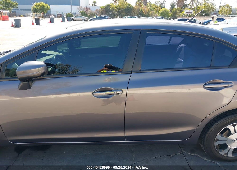 2014 HONDA CIVIC HYBRID VIN: 19XFB4F30EE200811