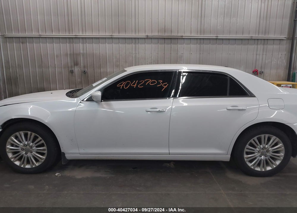 2014 CHRYSLER 300 VIN: 2C3CCARG3EH205782