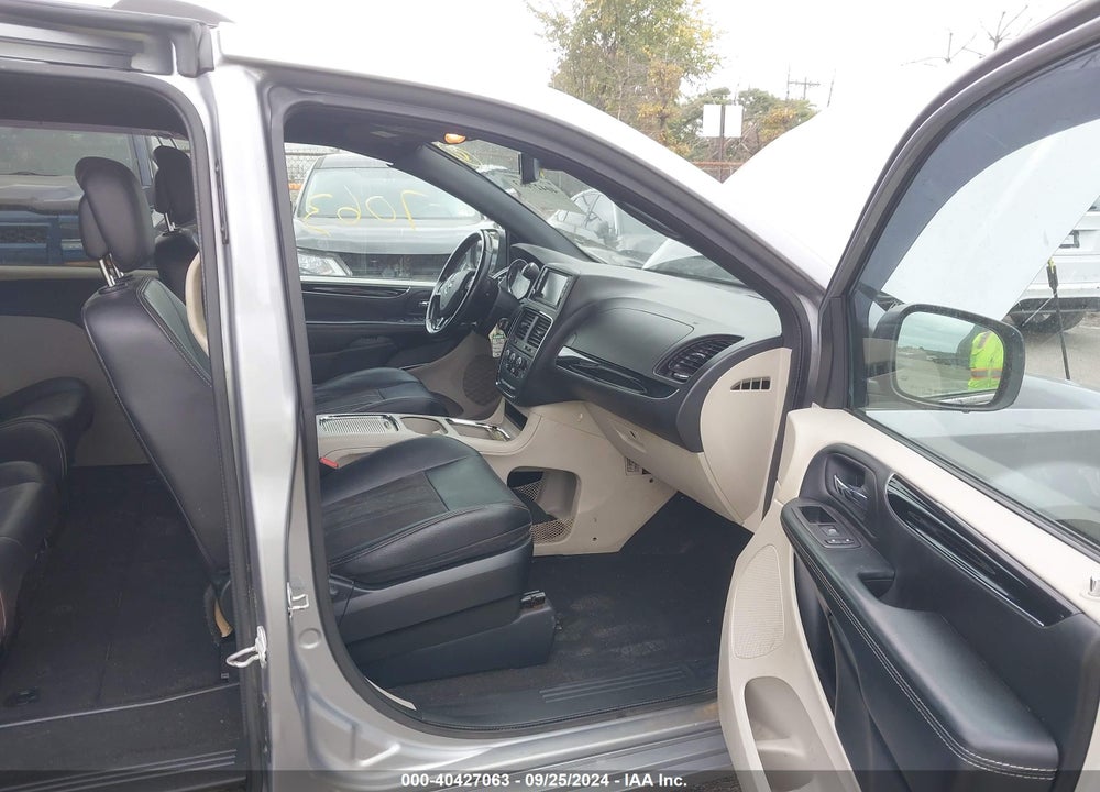 2020 DODGE GRAND CARAVAN SXT VIN: 2C4RDGCG7LR153305