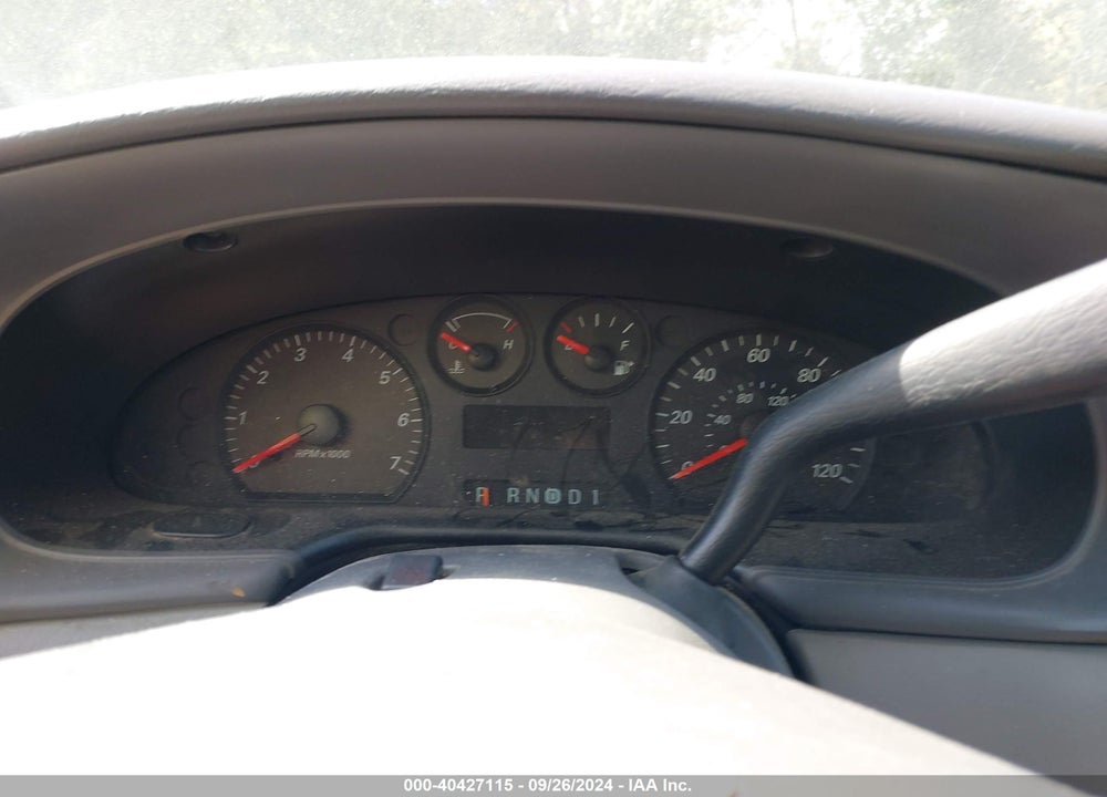 2004 FORD TAURUS SE VIN: 1FAFP53274G132630