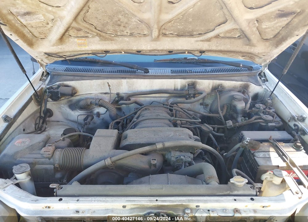 2002 TOYOTA TUNDRA SR5 V8 VIN: 5TBBT44102S250714