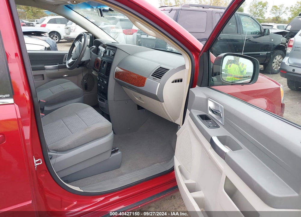 2008 CHRYSLER TOWN & COUNTRY TOURING VIN: 2A8HR54P78R779842