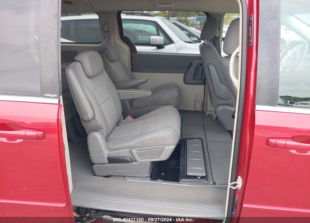 2008 CHRYSLER TOWN & COUNTRY TOURING VIN: 2A8HR54P78R779842