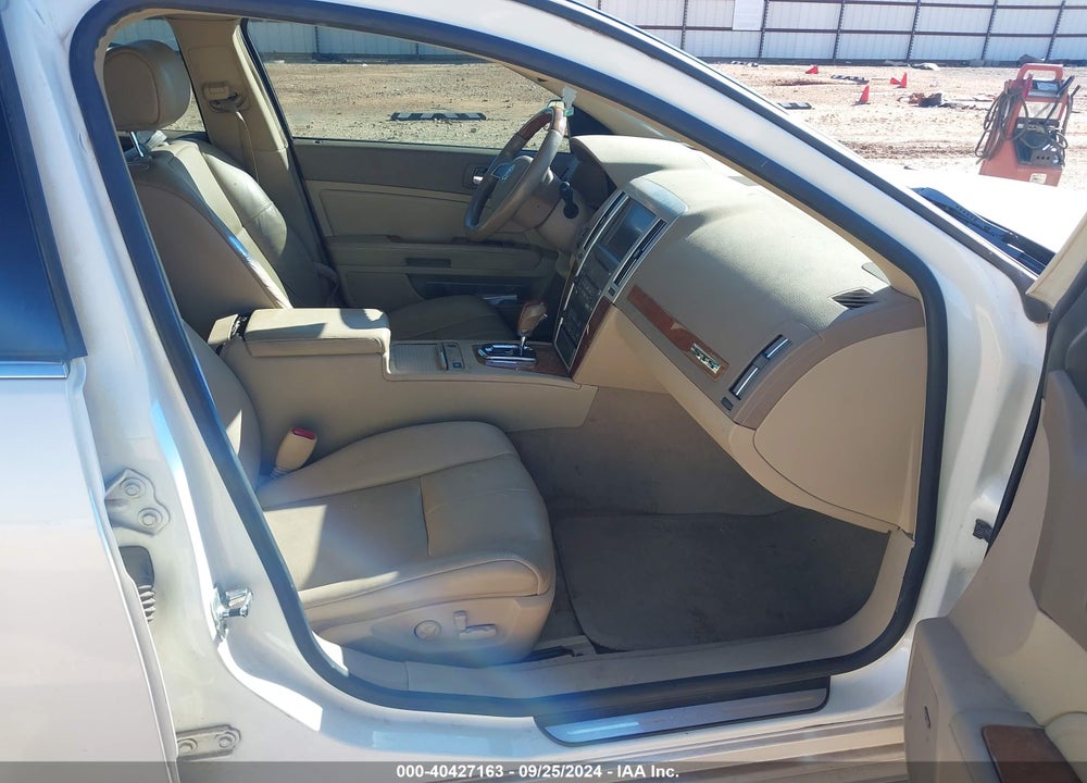 2010 CADILLAC STS PREMIUM PACKAGE VIN: 1G6DU6EV8A0117892