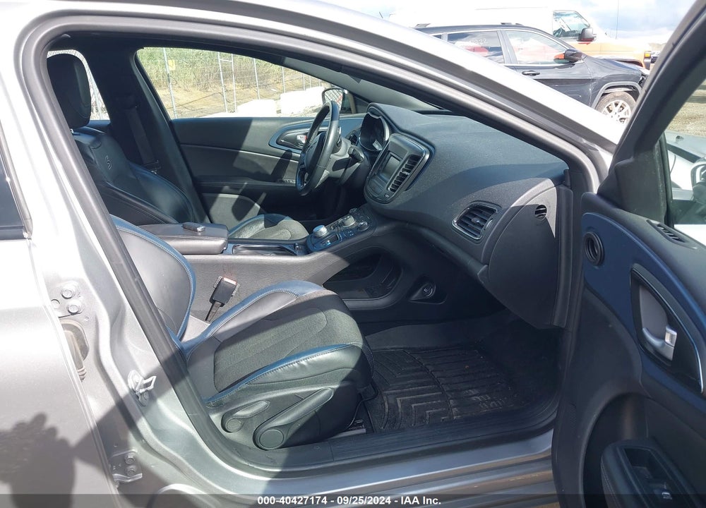 2015 CHRYSLER 200 S VIN: 1C3CCCBB6FN721881
