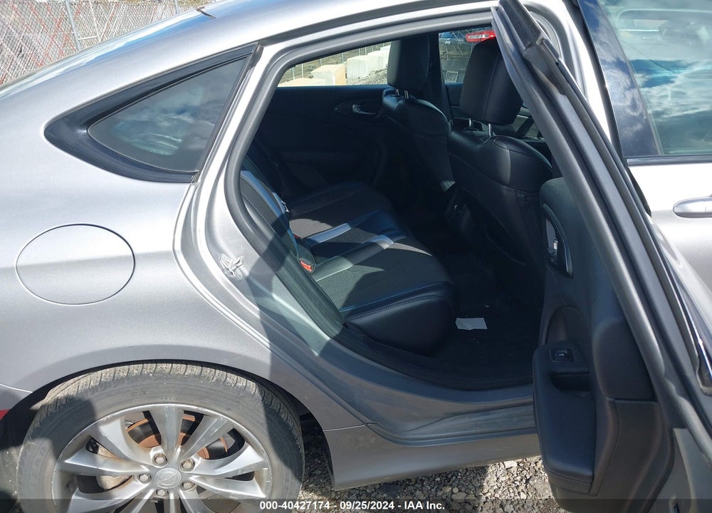 2015 CHRYSLER 200 S VIN: 1C3CCCBB6FN721881