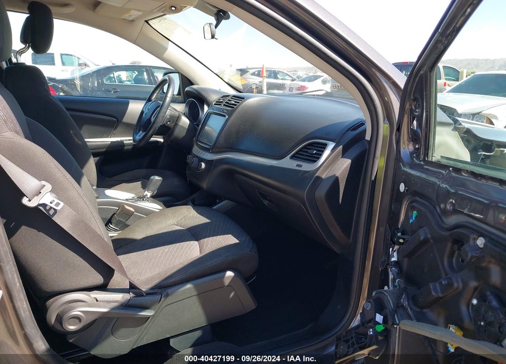 2018 DODGE JOURNEY SXT VIN: 3C4PDCBG8JT218383