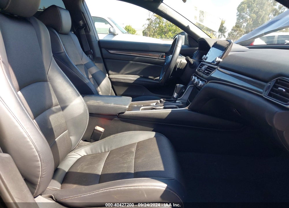 2018 HONDA ACCORD SPORT VIN: 1HGCV1F33JA207470