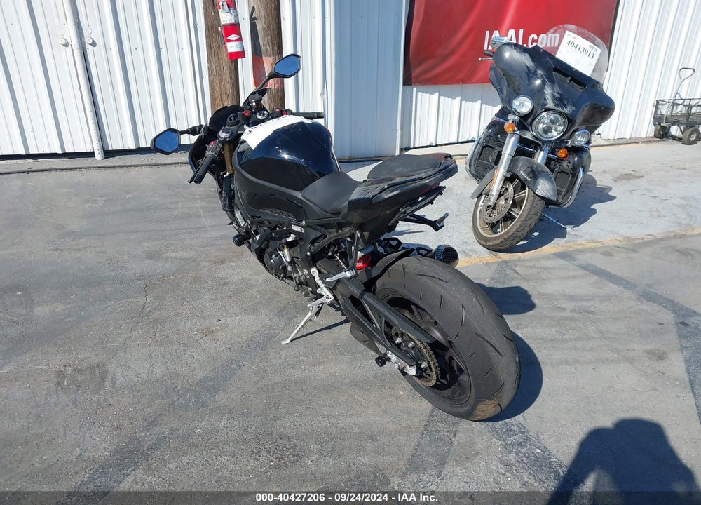 2024 BMW S 1000 RR VIN: WB10E630XR6J67537