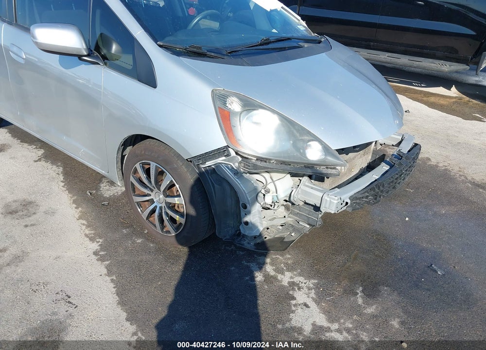 2012 HONDA FIT VIN: JHMGE8H30CC021414