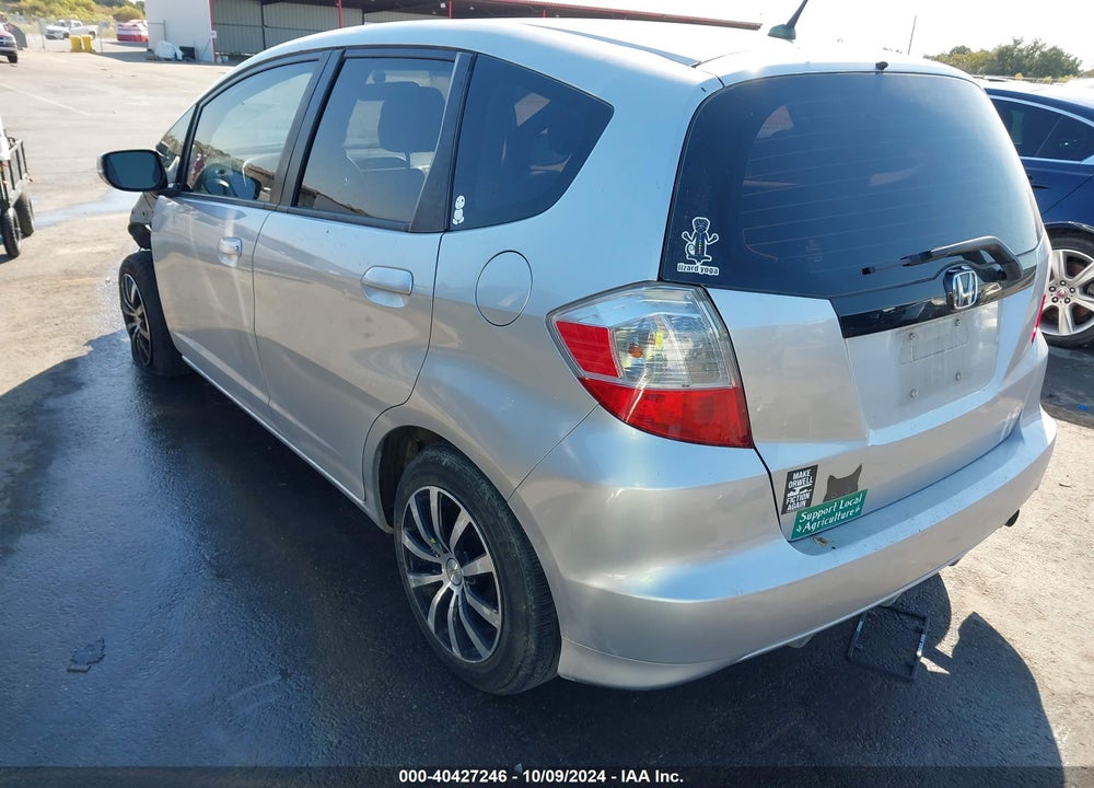 2012 HONDA FIT VIN: JHMGE8H30CC021414