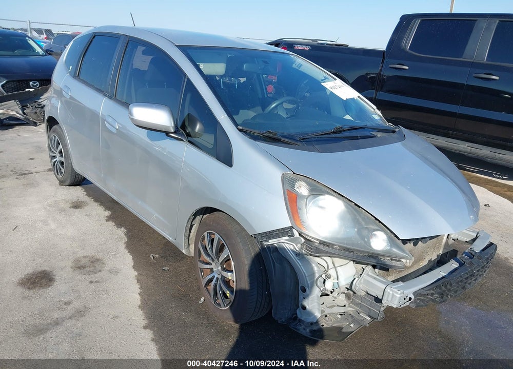 2012 HONDA FIT VIN: JHMGE8H30CC021414