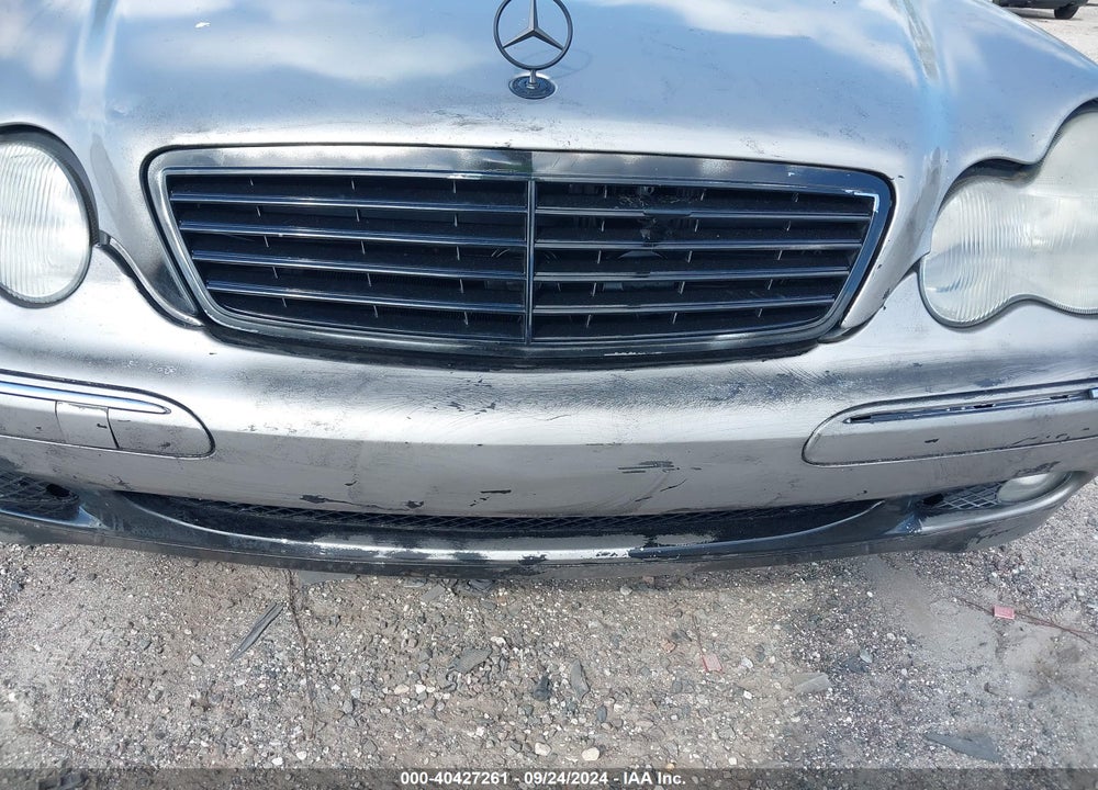 2004 MERCEDES-BENZ C 240 VIN: WDBRF61J14E017493