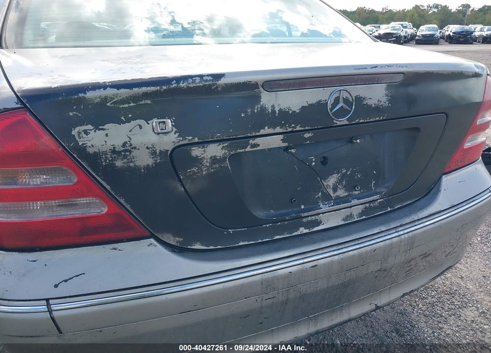 2004 MERCEDES-BENZ C 240 VIN: WDBRF61J14E017493