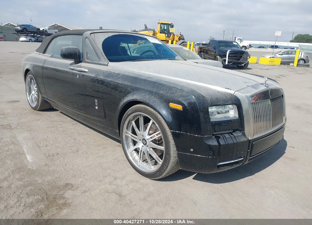 2016 ROLLS-ROYCE PHANTOM DROPHEAD COUPE VIN: SCA682D58GUX75371