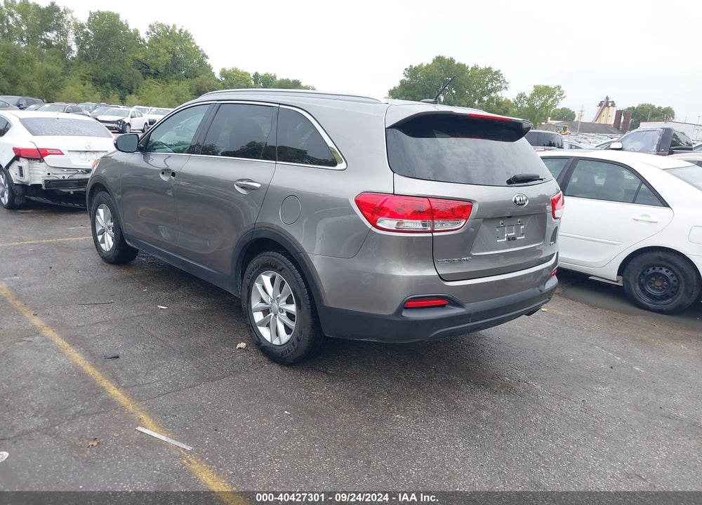 2017 KIA SORENTO 2.4L LX VIN: 5XYPG4A38HG299057
