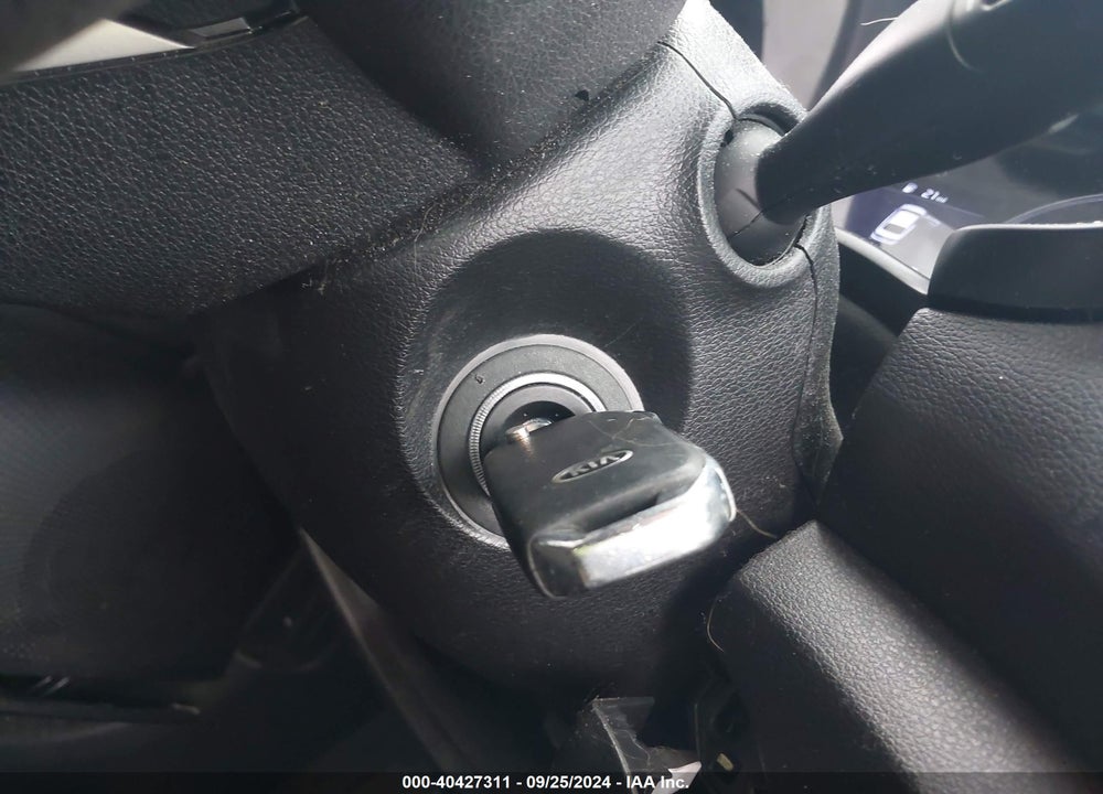 2019 KIA FORTE LXS VIN: 3KPF24AD7KE041216