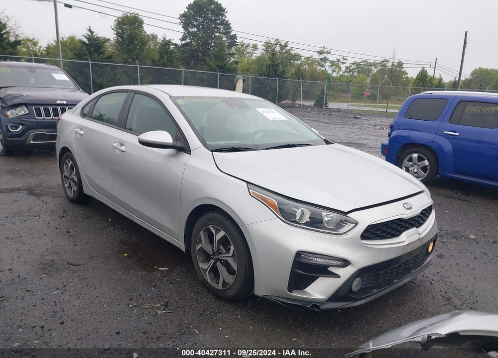 2019 KIA FORTE LXS VIN: 3KPF24AD7KE041216