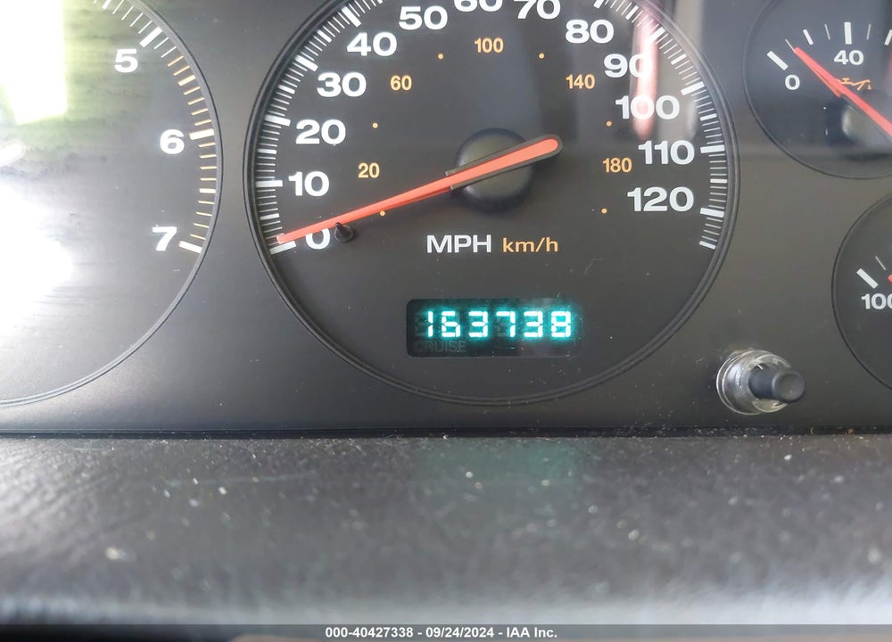2000 JEEP GRAND CHEROKEE LAREDO VIN: 1J4GW48S0YC409758